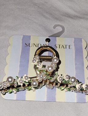 Sunday State Gold Pearl & Green Floral Hair Claw Clip Li